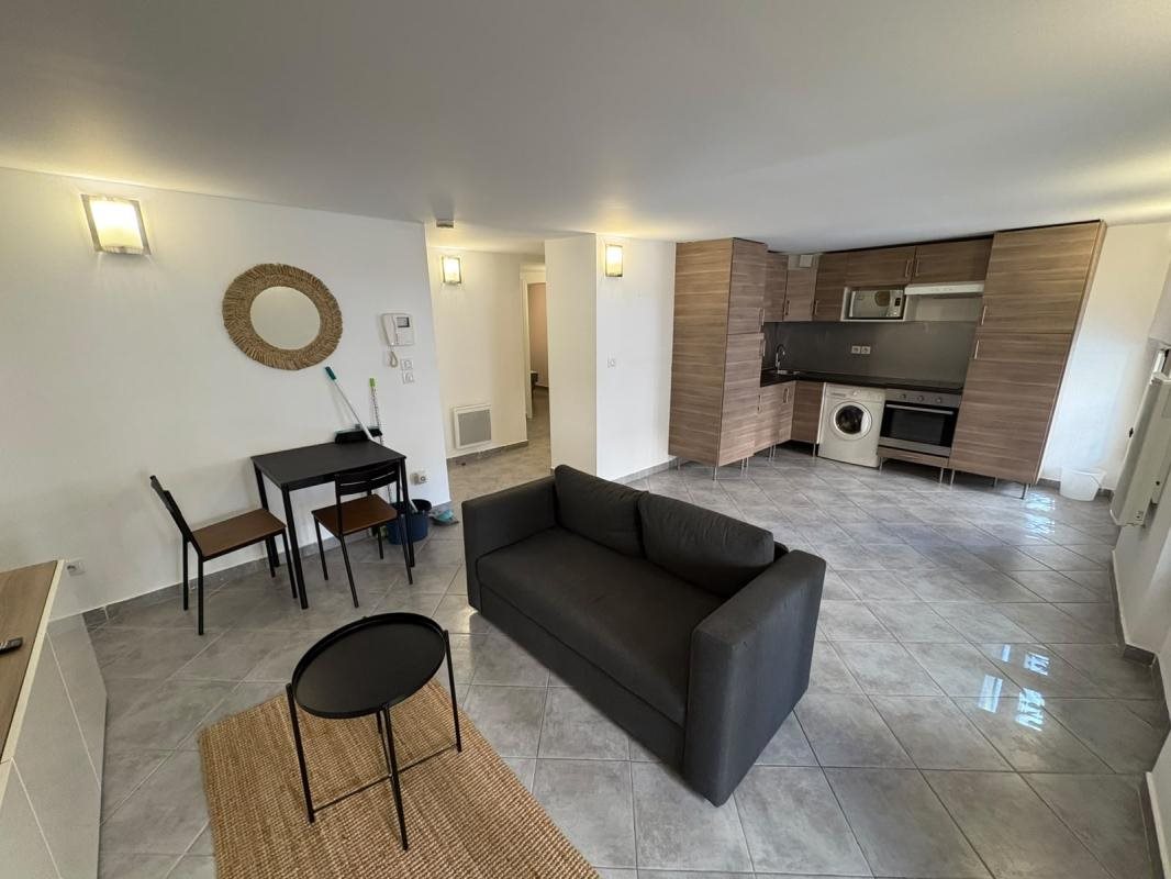 Appartement à louer, 43m², Marseille 2ème
