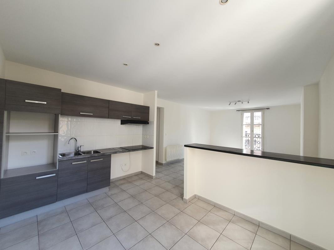 Appartement à louer, 69m², Marseille 2ème