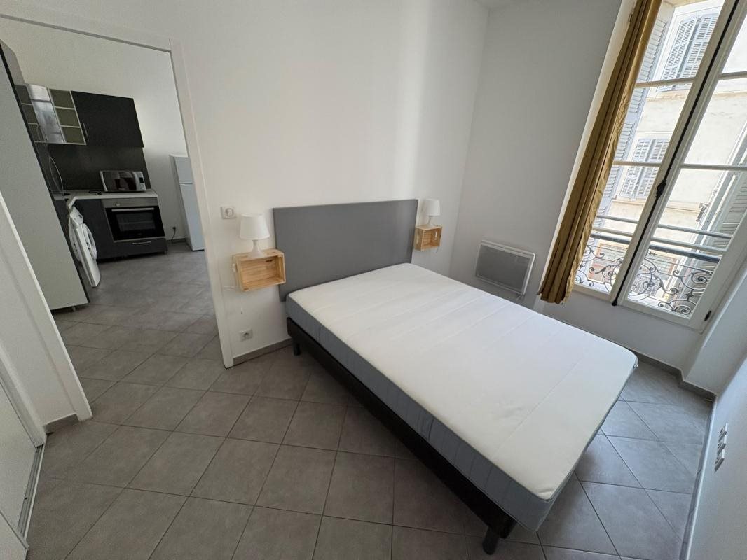 Appartement à louer, 32m², Marseille 2ème