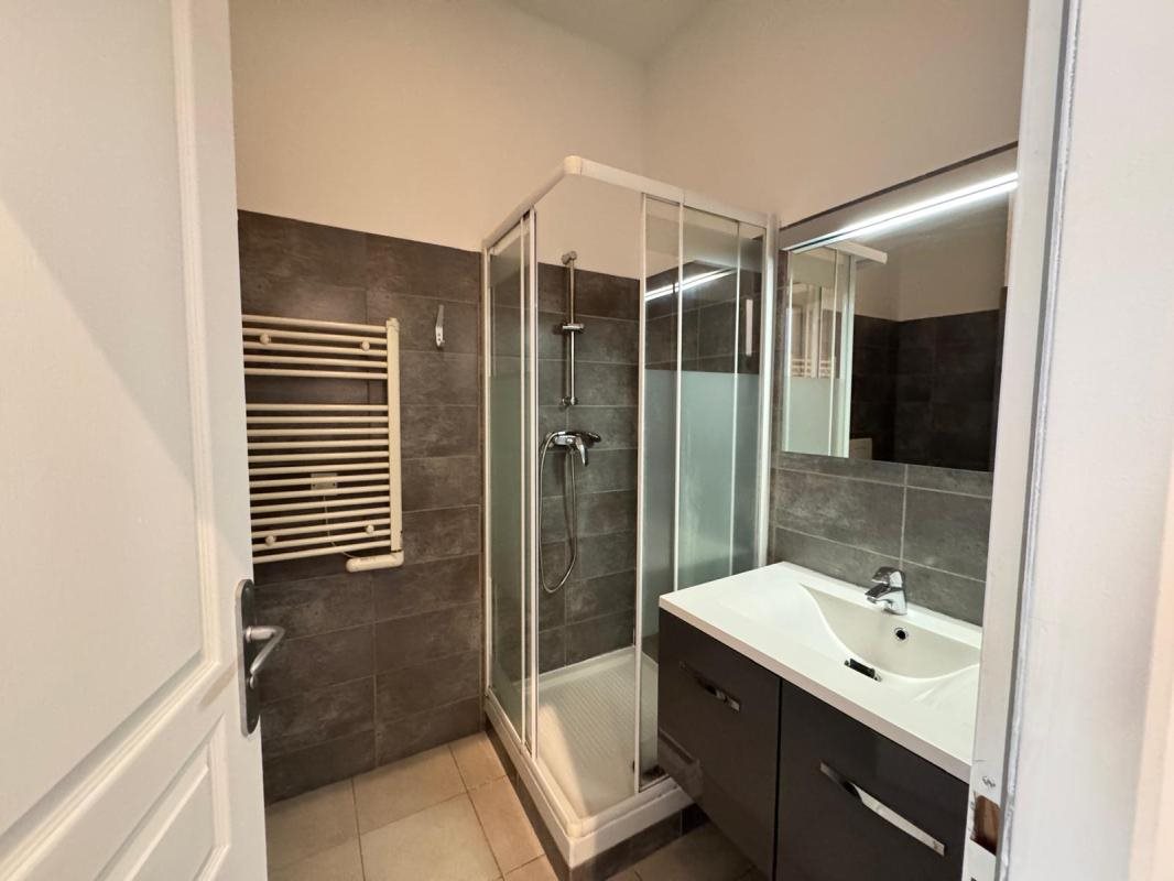 Appartement à louer, 19m², Marseille 2ème