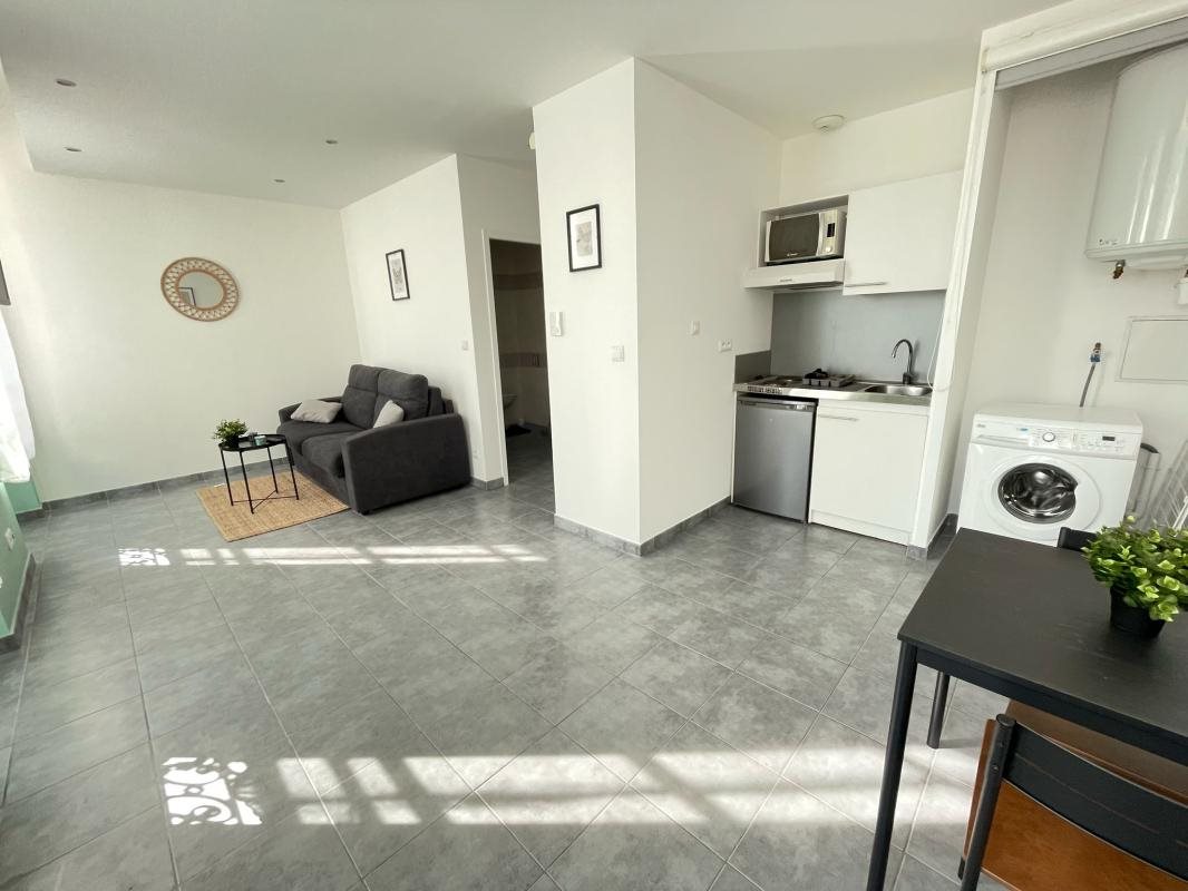 Appartement à louer, 28m², Marseille 2ème
