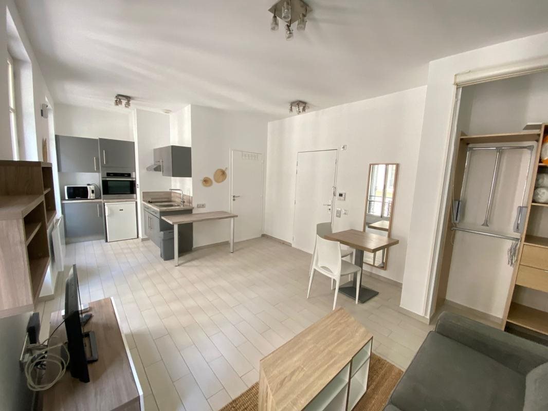 Appartement à louer, 27m², Marseille 2ème