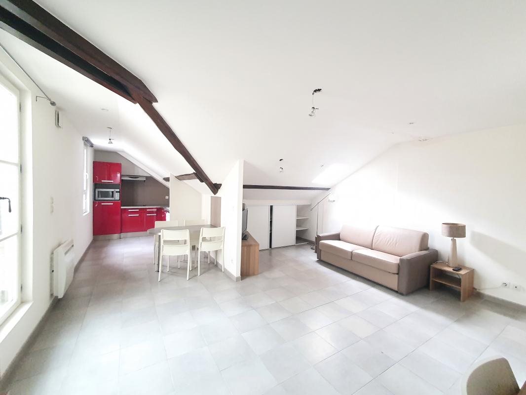Appartement à louer, 37m², Marseille 2ème