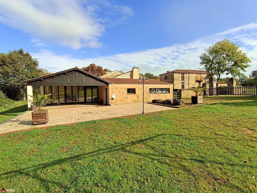 Maison à vendre, 530m², Rives de l'Yon
