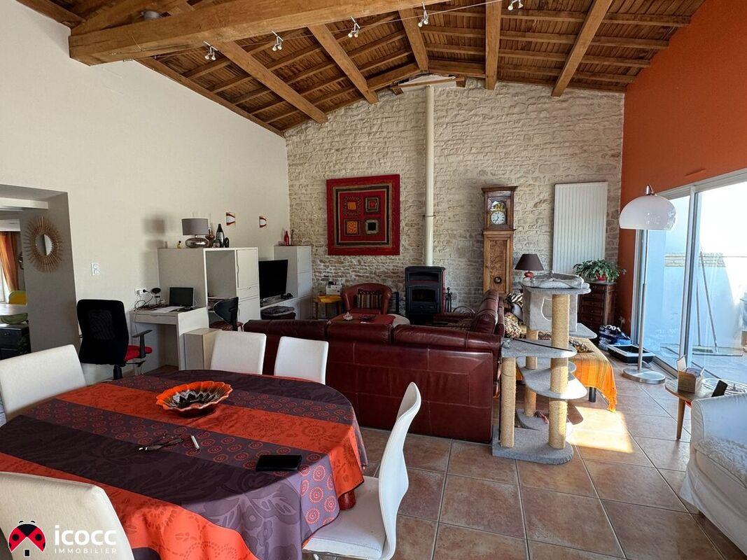 Maison à vendre, 155m², Les Magnils-Reigniers