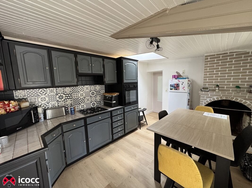 Maison à vendre, 222m², Les Magnils-Reigniers