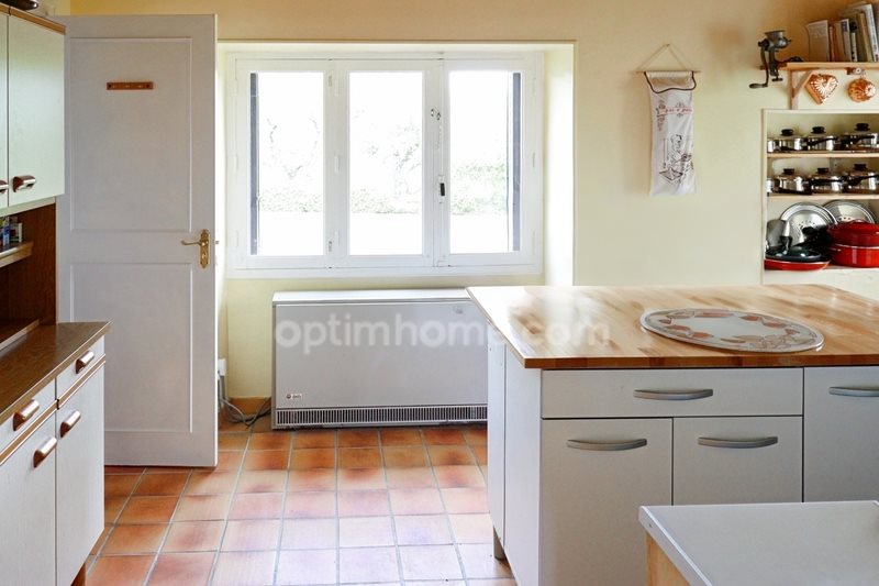 Maison à vendre, 140m², Verneuil-Moustiers