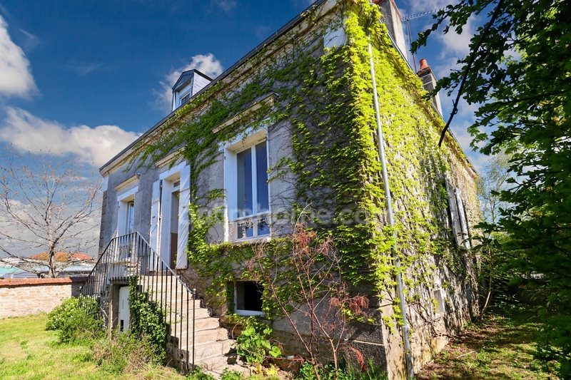 Maison à vendre, 175m², Saint-Sulpice-les-Feuilles