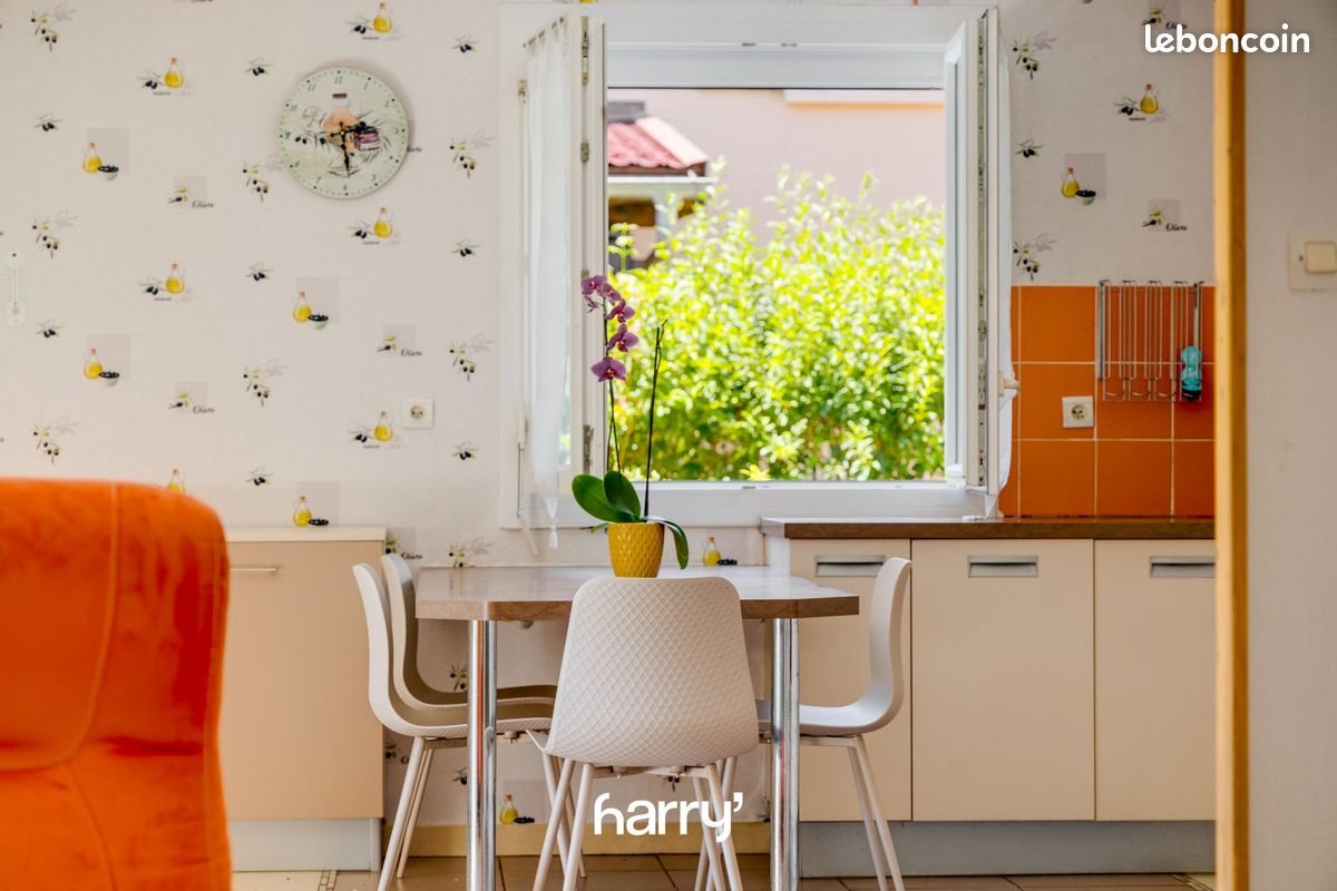 Maison à vendre, 142m², Jougne