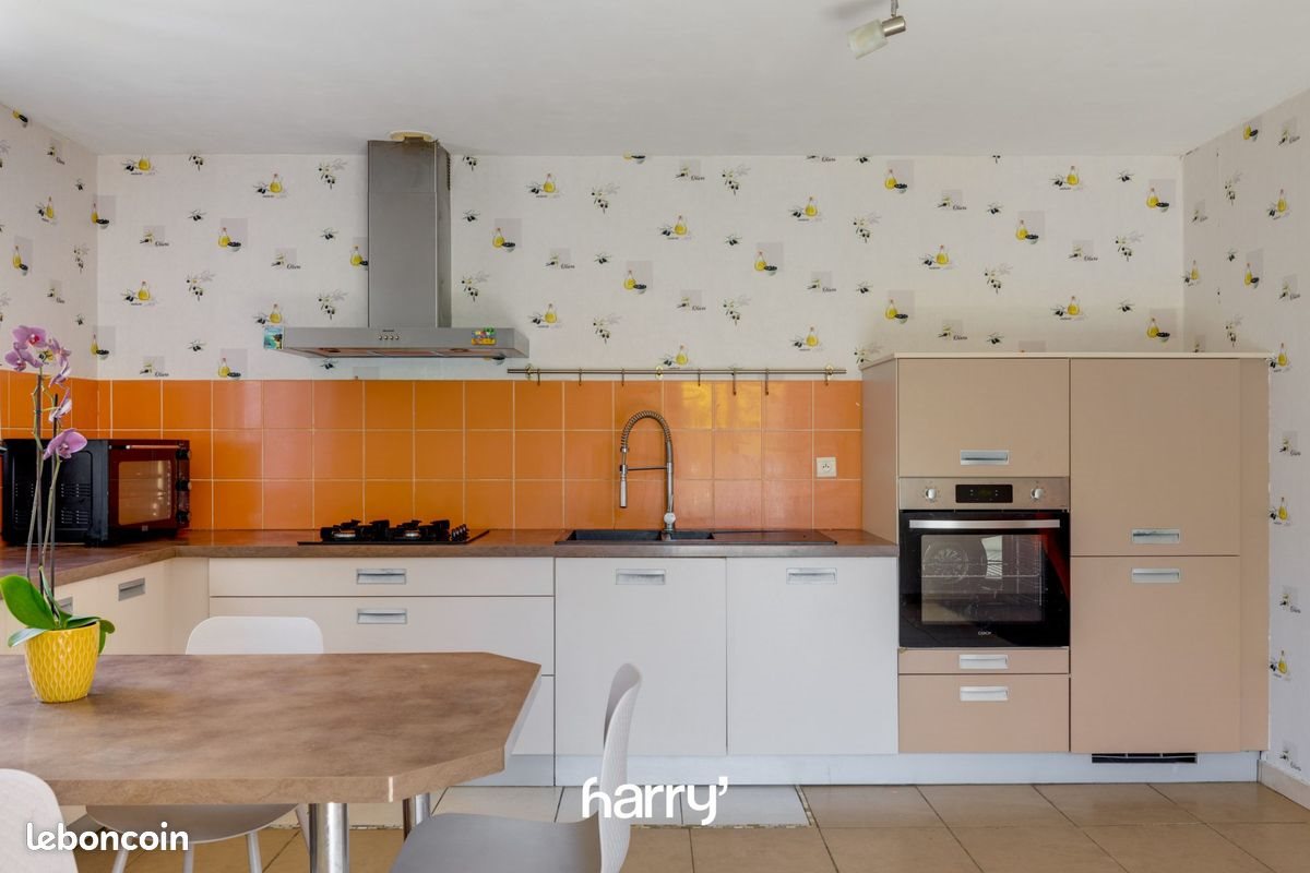 Maison à vendre, 142m², Jougne