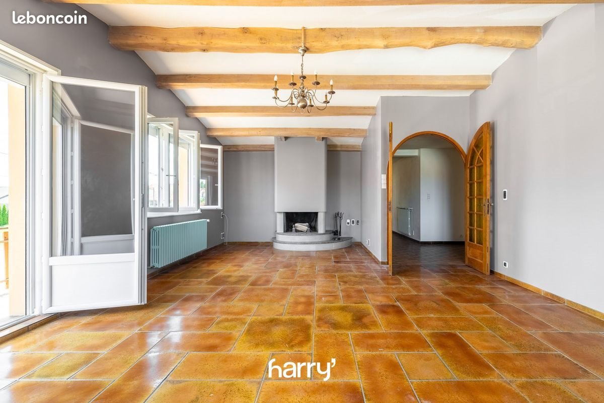 Maison à vendre, 260m², Chaffois