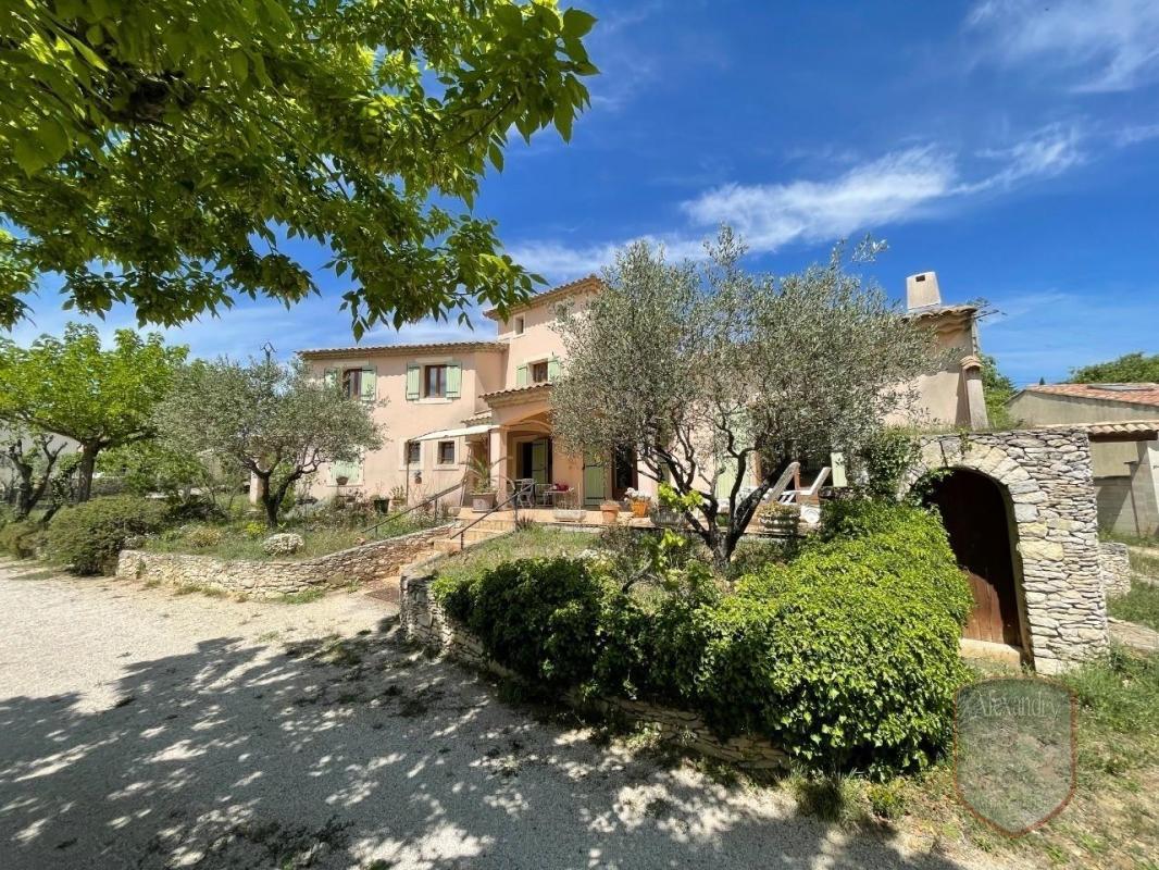 Maison à vendre, 240m², Tavel
