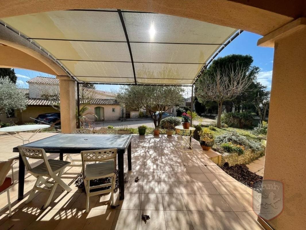 Maison à vendre, 240m², Tavel