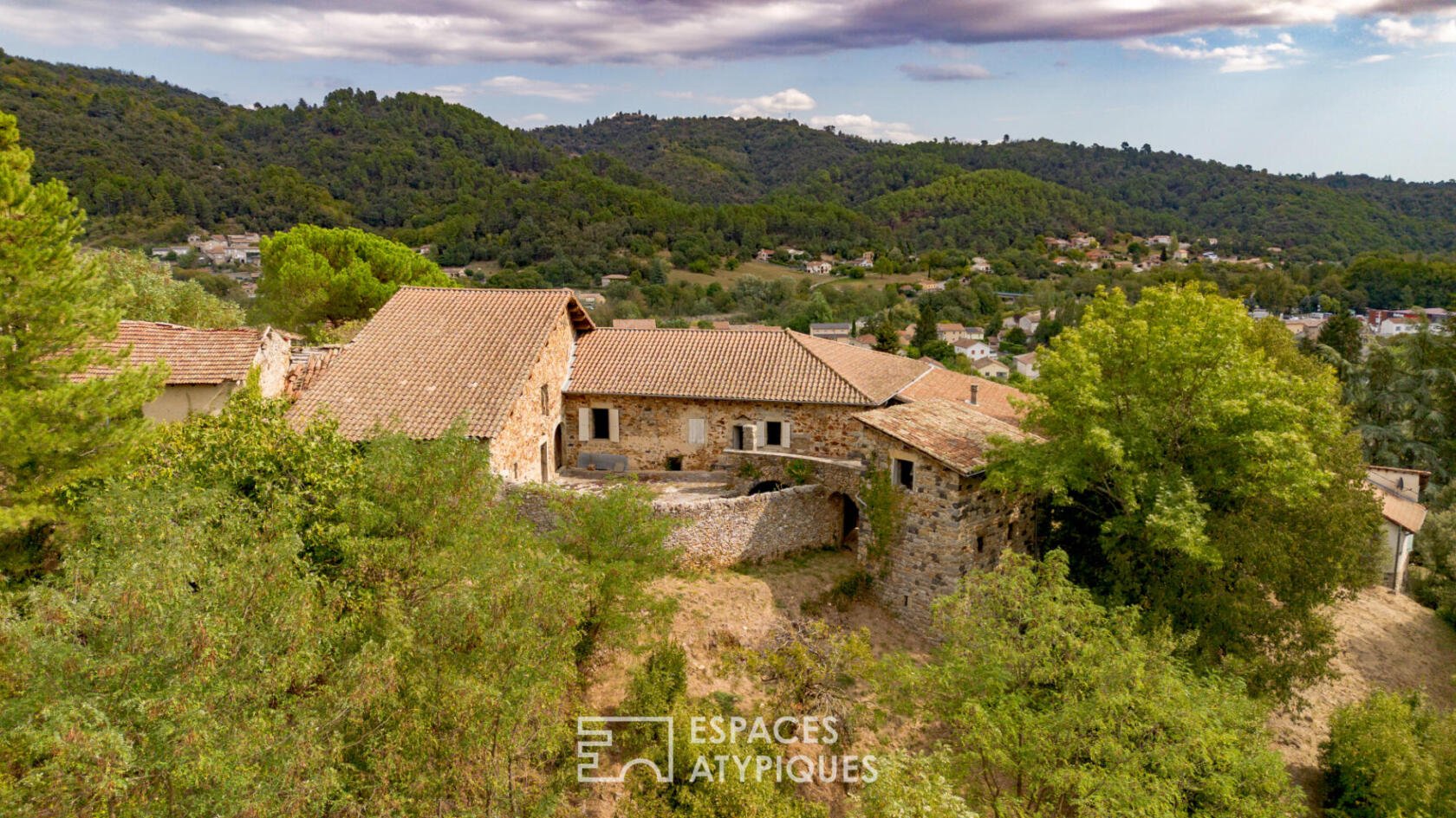 Maison à vendre, 230m², Lalevade-d'Ardèche