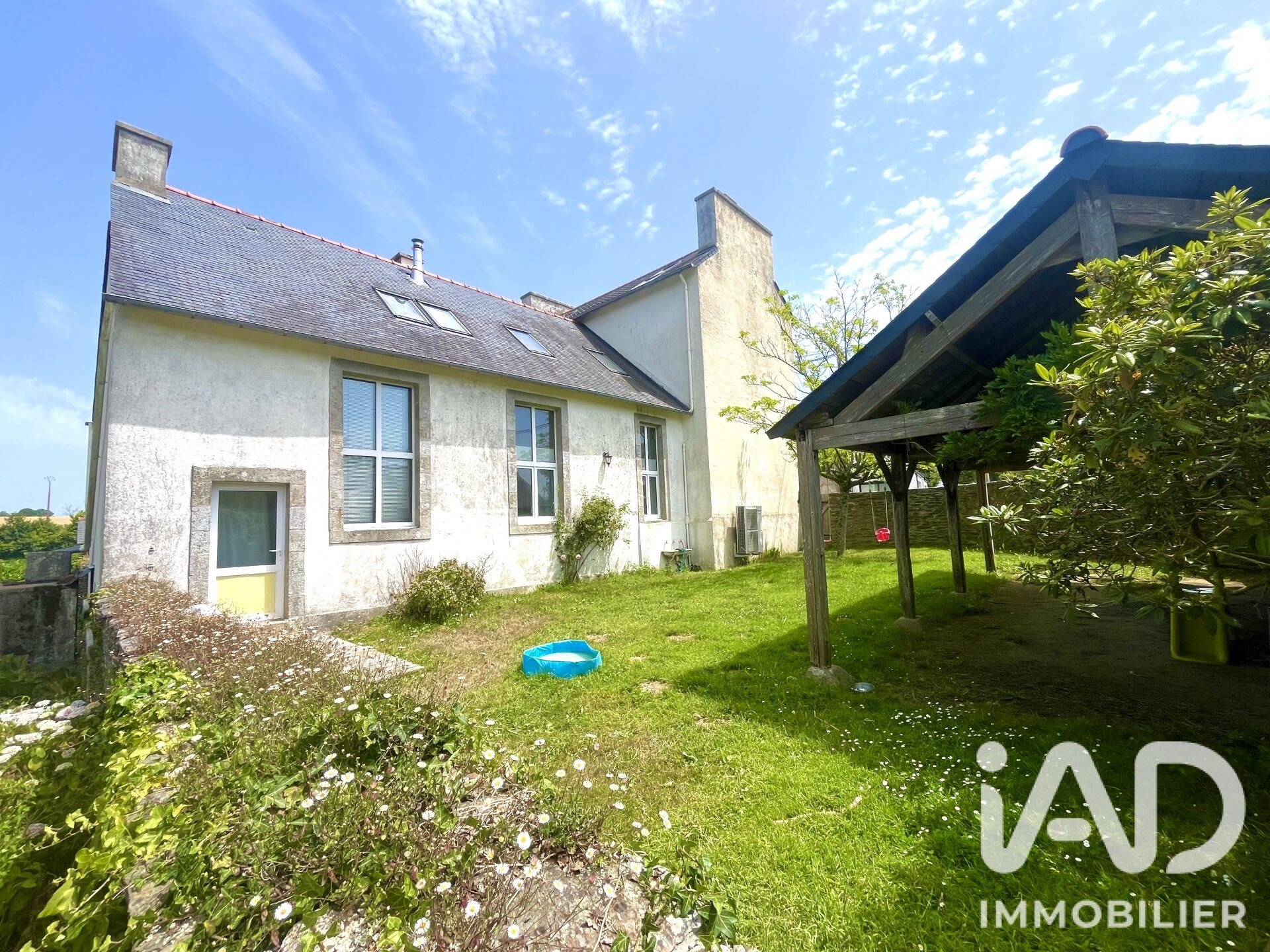 Maison à vendre, 157m², Lopérec