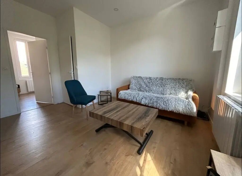 Appartement à louer, 28m², Lyon 8ème