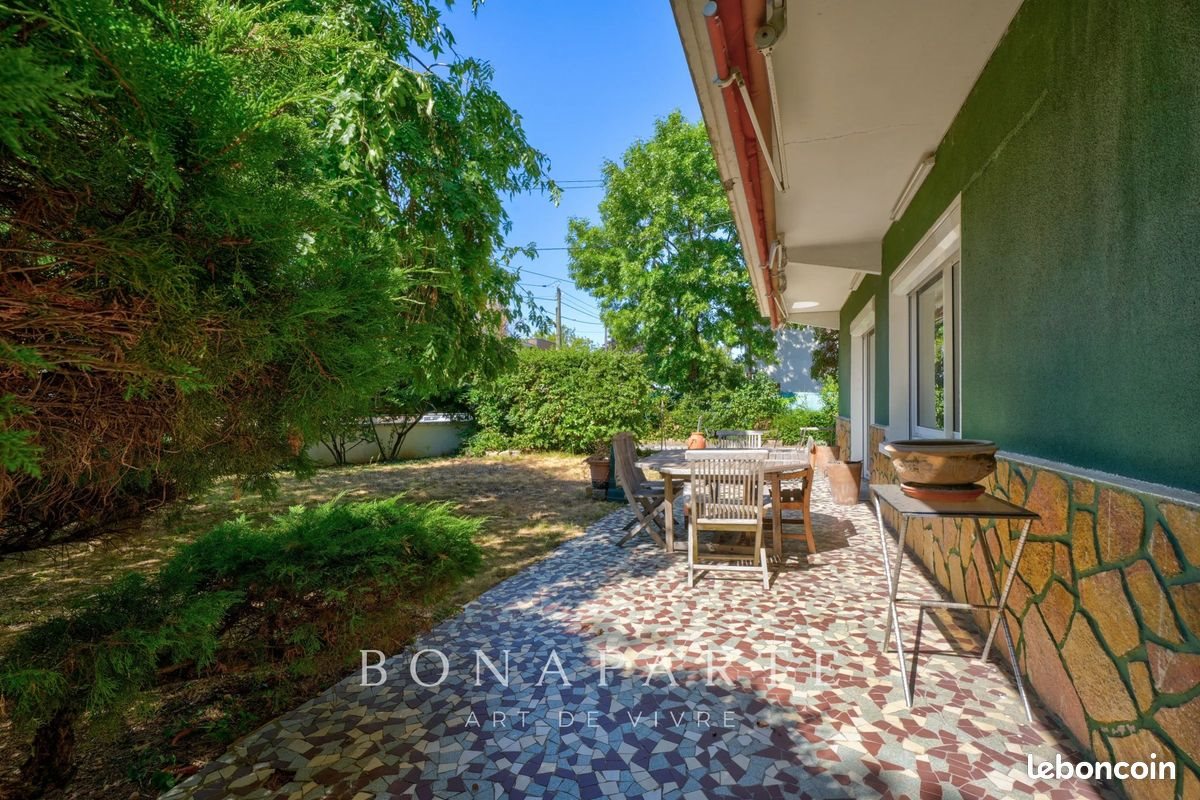 Maison à vendre, 196m², Décines-Charpieu