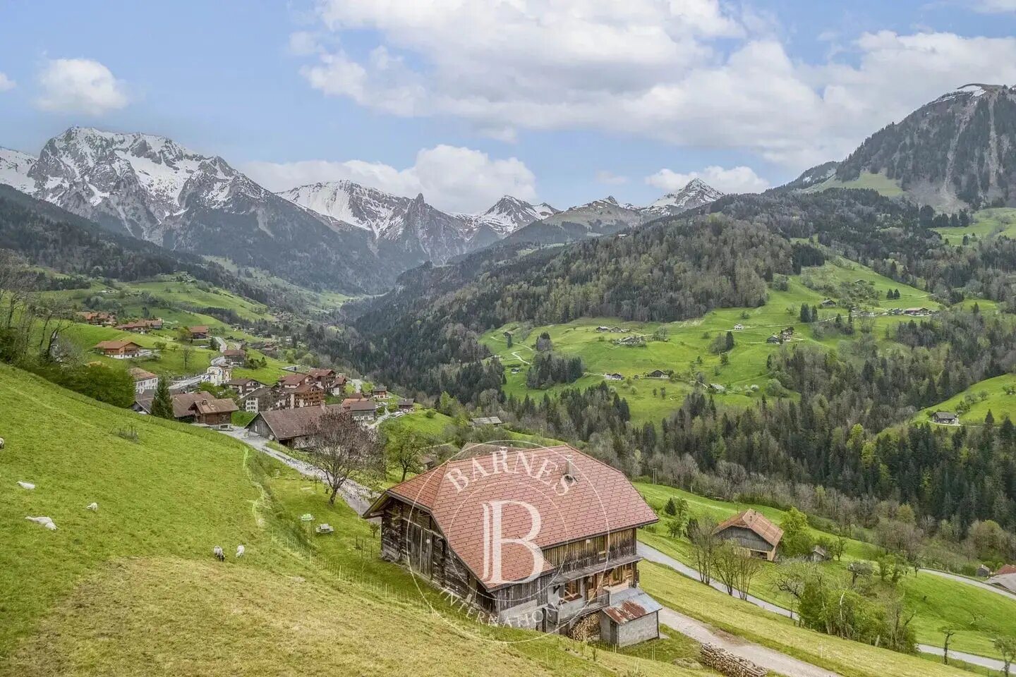 Maison à vendre, 373m², Manigod