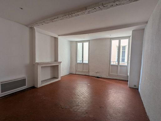 Appartement 2 pièces 45 m² · à Salernes · 45 m² · 65 000 €