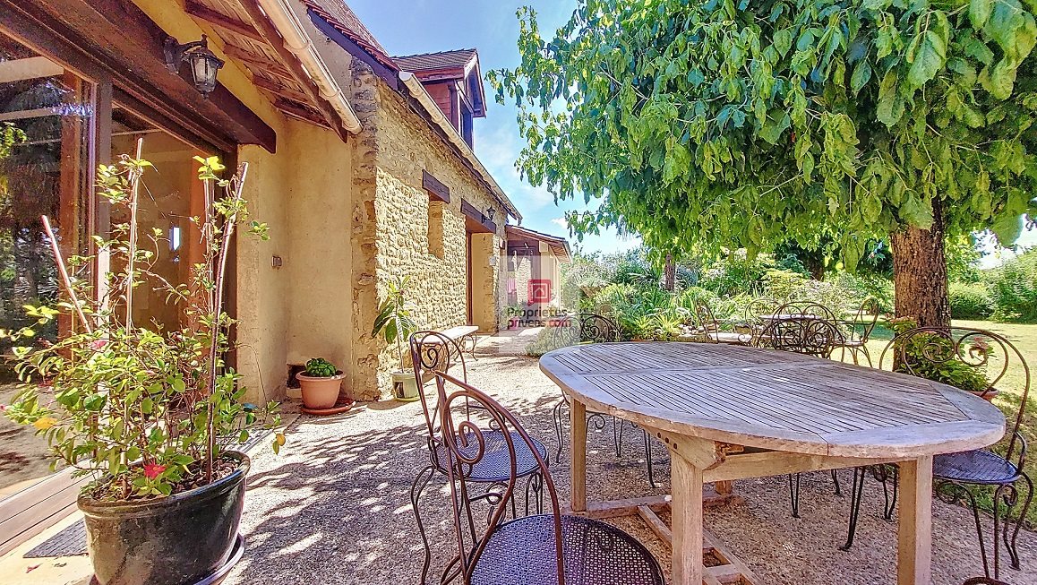 Maison à vendre, 257m², Plazac