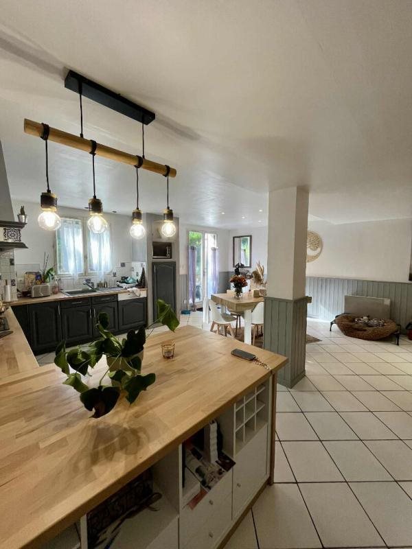 Maison à vendre, 130m², Château-l'Evêque