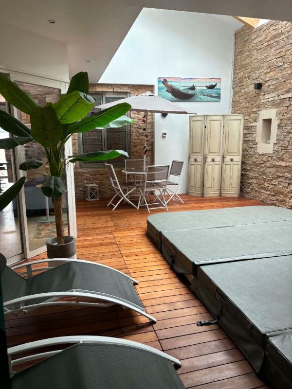 Maison à vendre, 213m², Condat-sur-Trincou