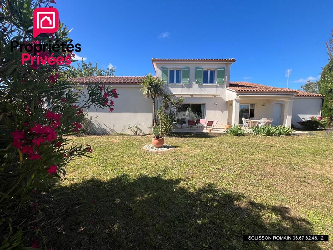 Maison à vendre, 181m², Cozes