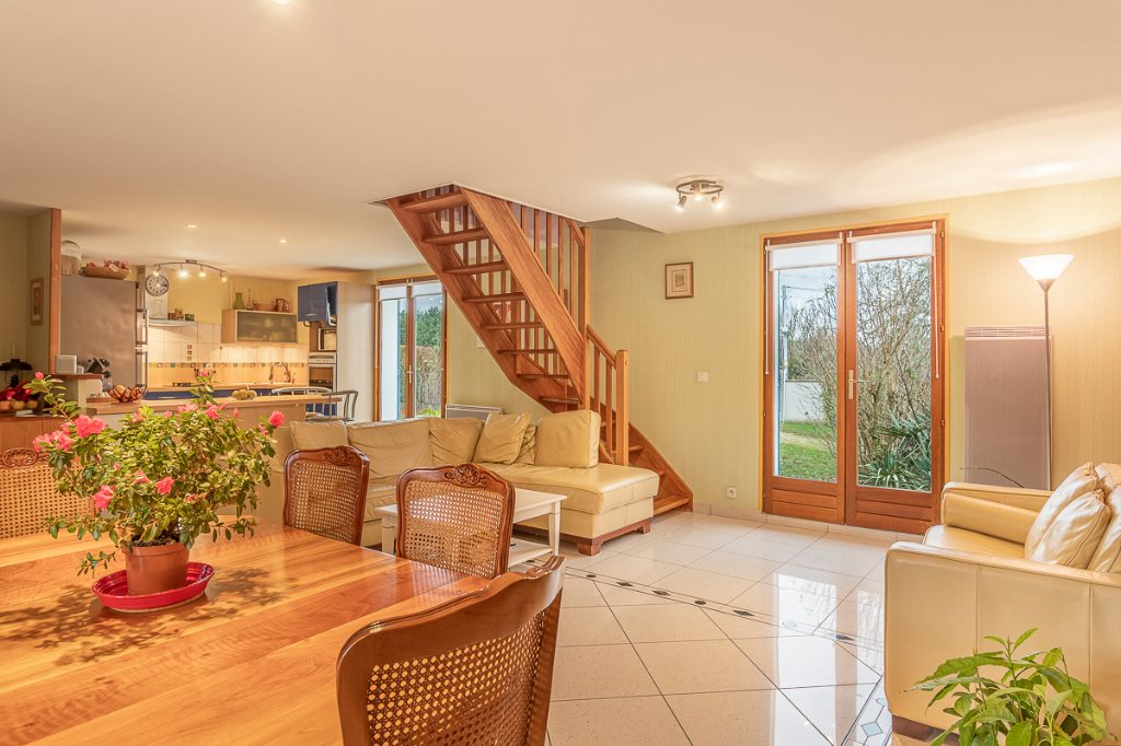 Maison à vendre, 170m², La Chapelle-Montmartin