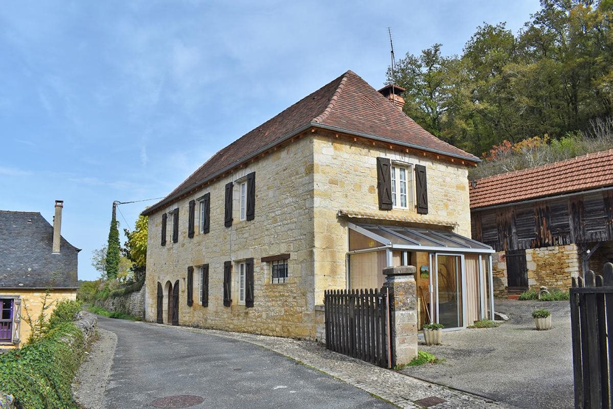 Maison à vendre, 111m², Coly-Saint-Amand
