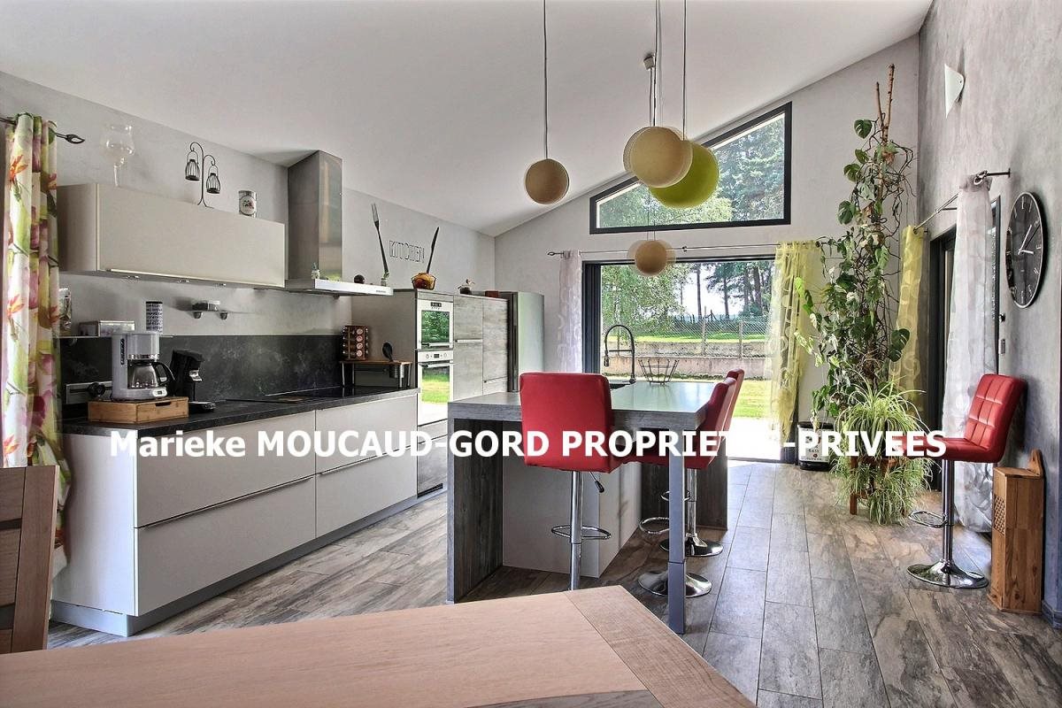 Maison à vendre, 195m², Craponne-sur-Arzon