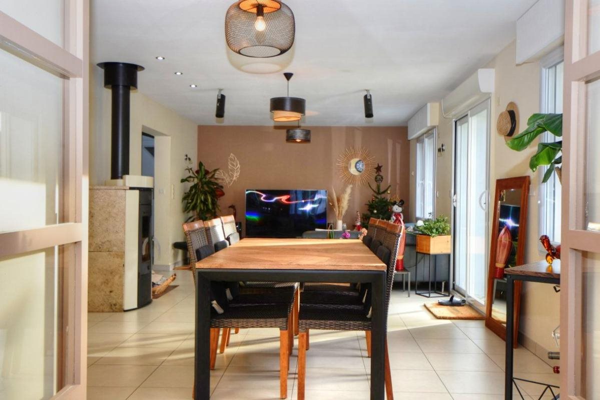 Maison à vendre, 170m², Trélévern