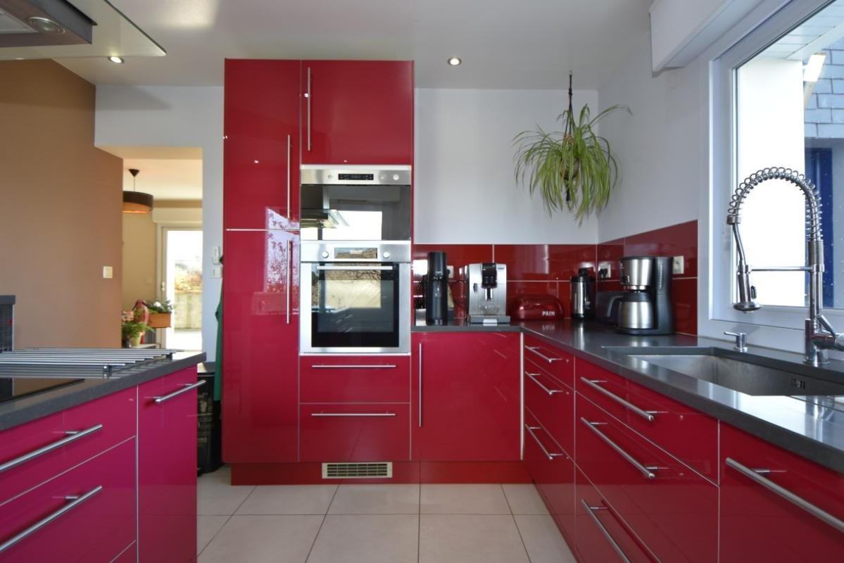 Maison à vendre, 170m², Trélévern