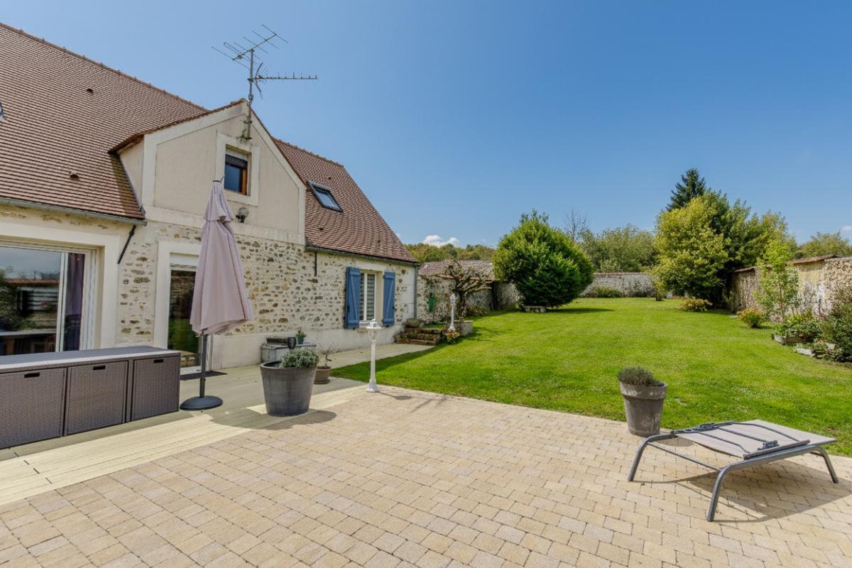 Maison à vendre, 210m², Arthies