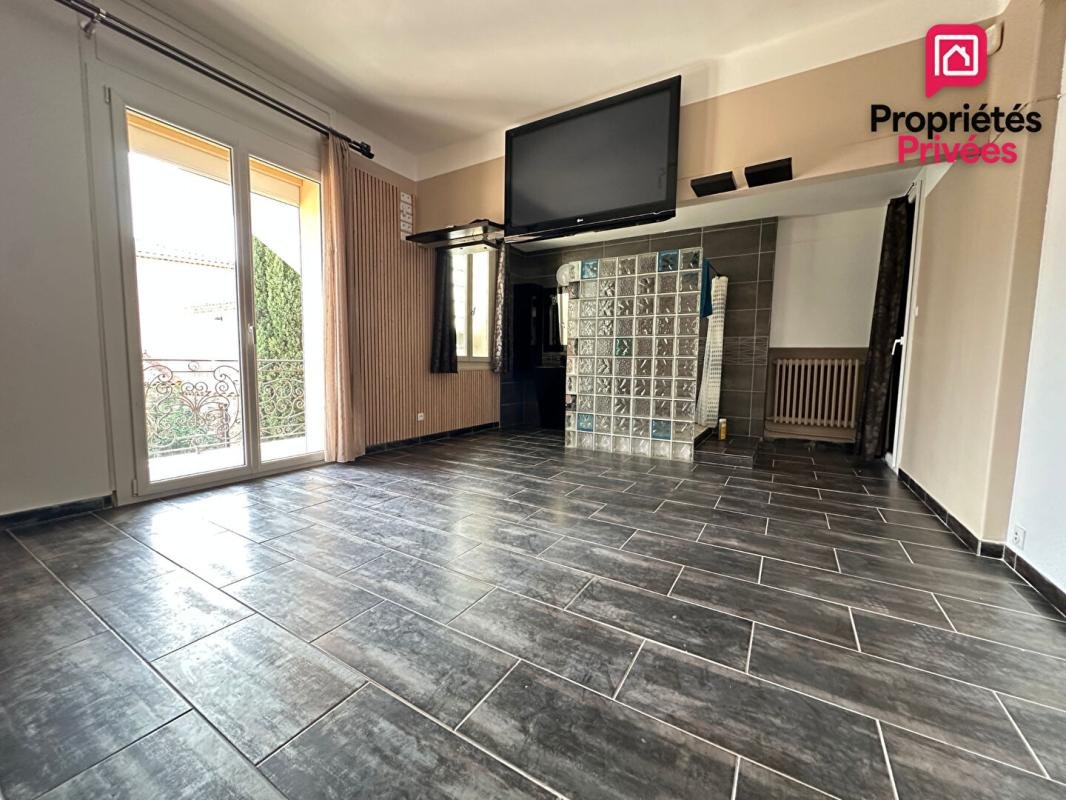 Maison à louer, 313m², Miramas