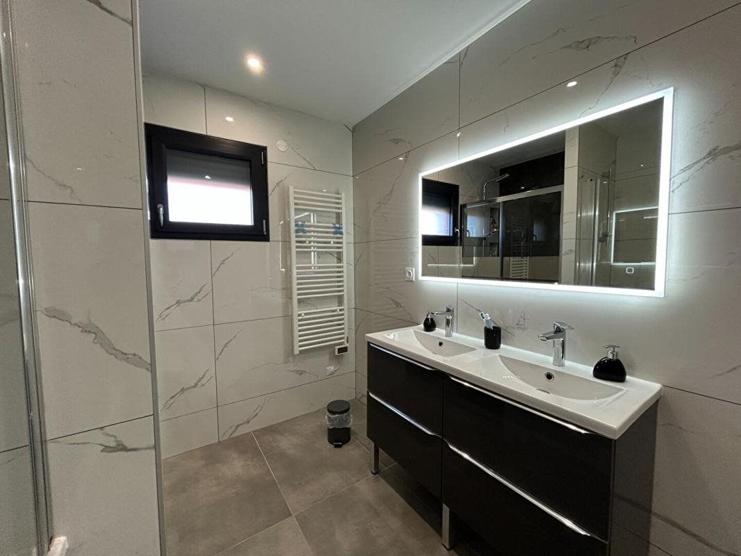 Maison à vendre, 122m², Villerest