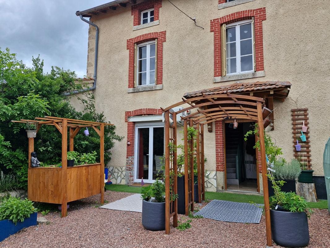 Maison à vendre, 129m², Saint-Just-en-Chevalet