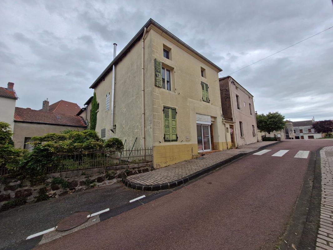 Maison à vendre, 169m², Saint-Martin-d'Estréaux