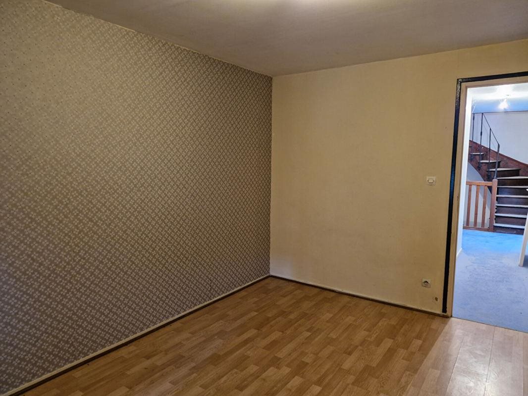 Maison à vendre, 169m², Saint-Martin-d'Estréaux