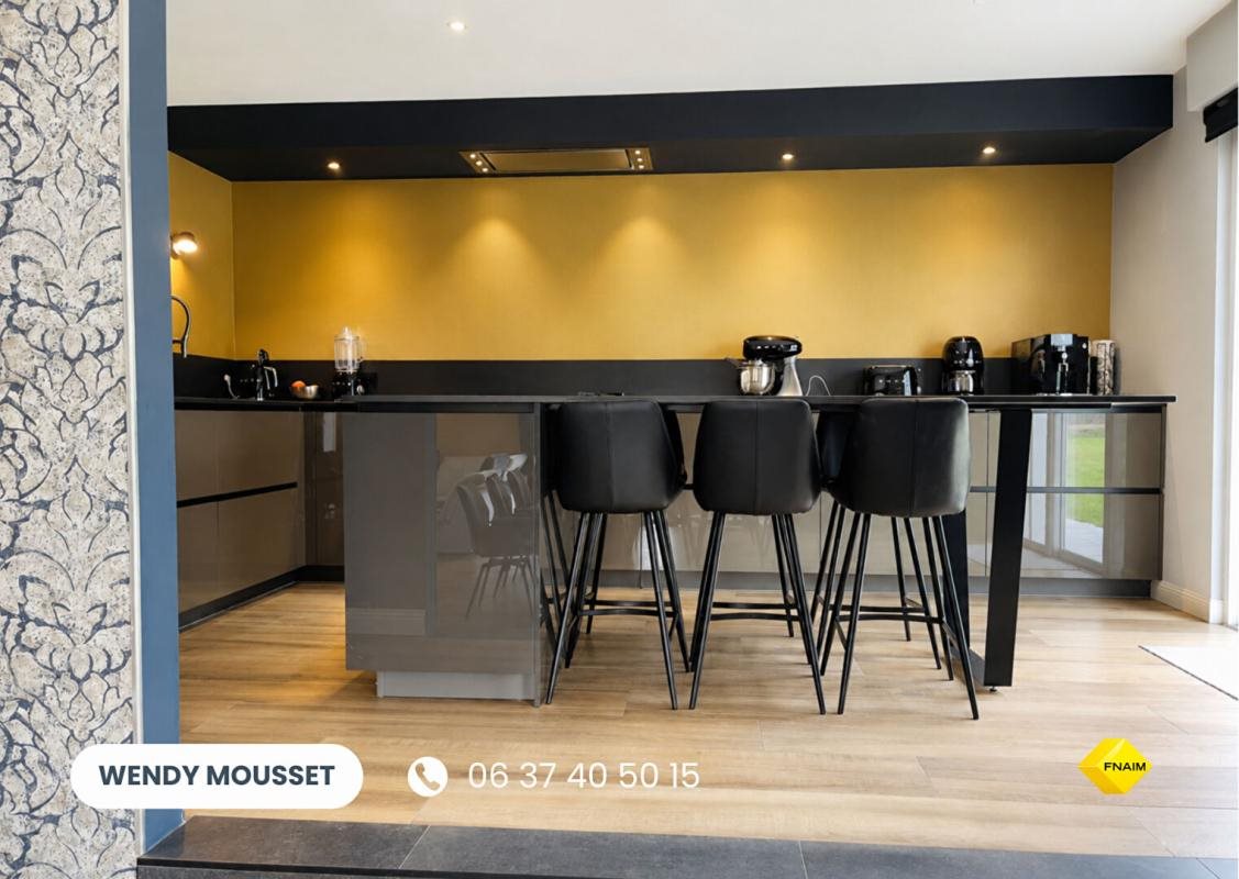 Maison à vendre, 285m², Theix-Noyalo