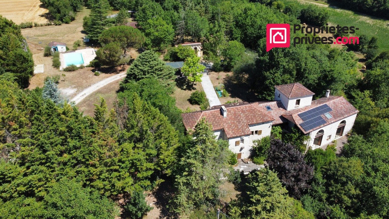 Maison à vendre, 420m², Montcuq-en-Quercy-Blanc