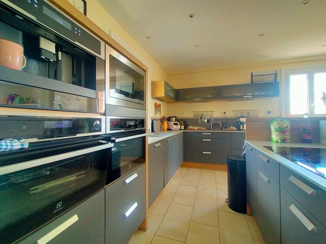 Maison à vendre, 200m², La Suze-sur-Sarthe