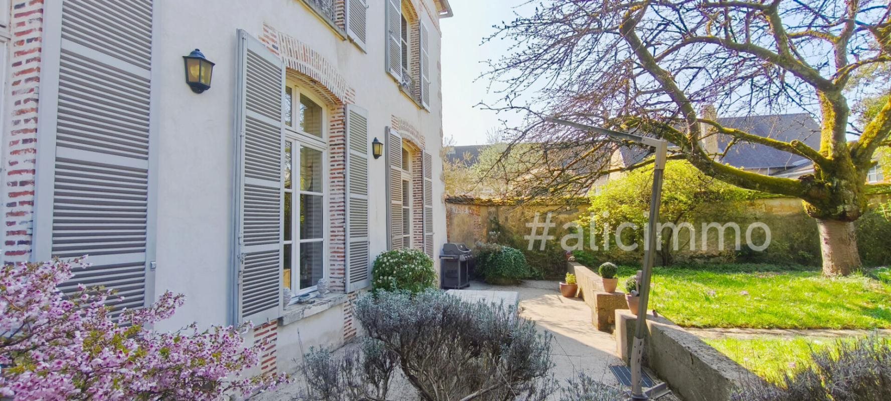 Maison à vendre, 334m², Sézanne