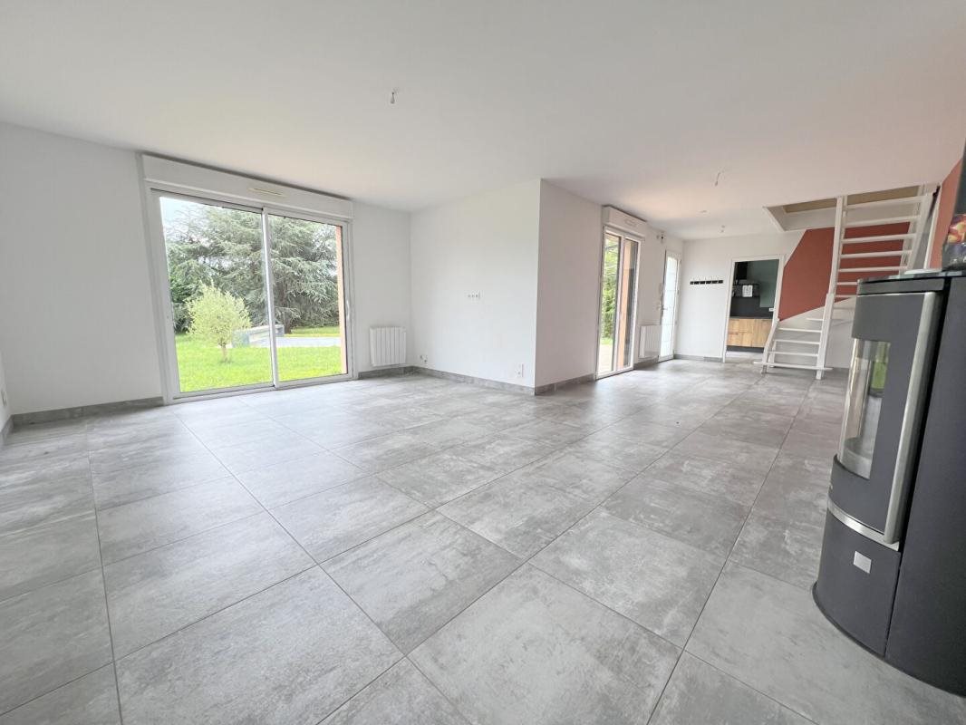 Maison à vendre, 151m², Savigné-l'Evêque