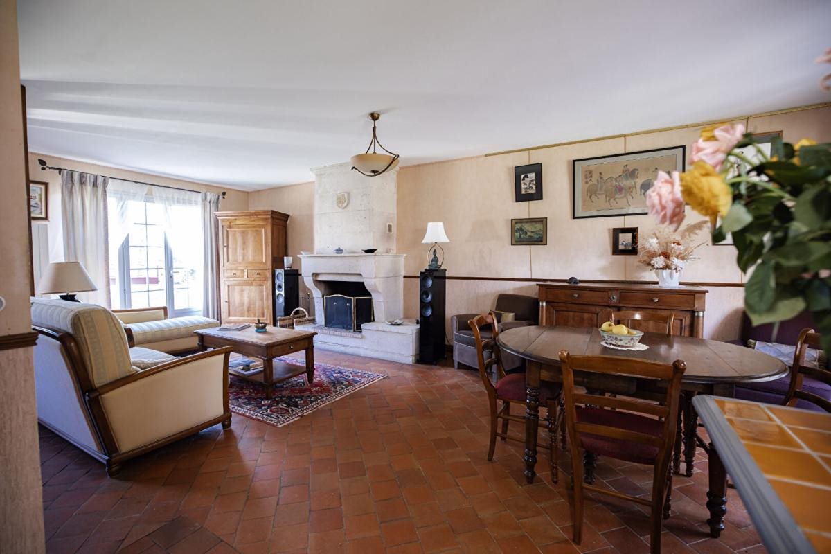 Maison à vendre, 161m², Bouzy-la-Forêt