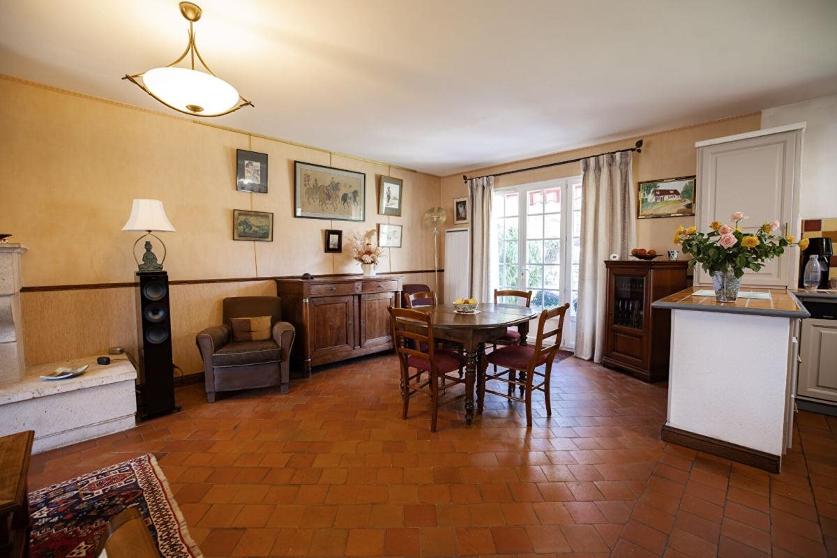 Maison à vendre, 161m², Bouzy-la-Forêt