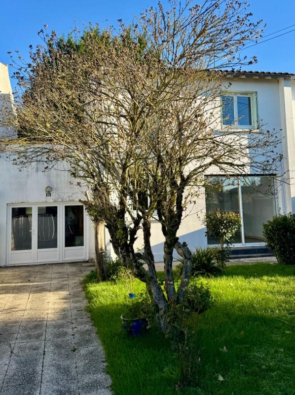 Maison à vendre, 63m², Saintes