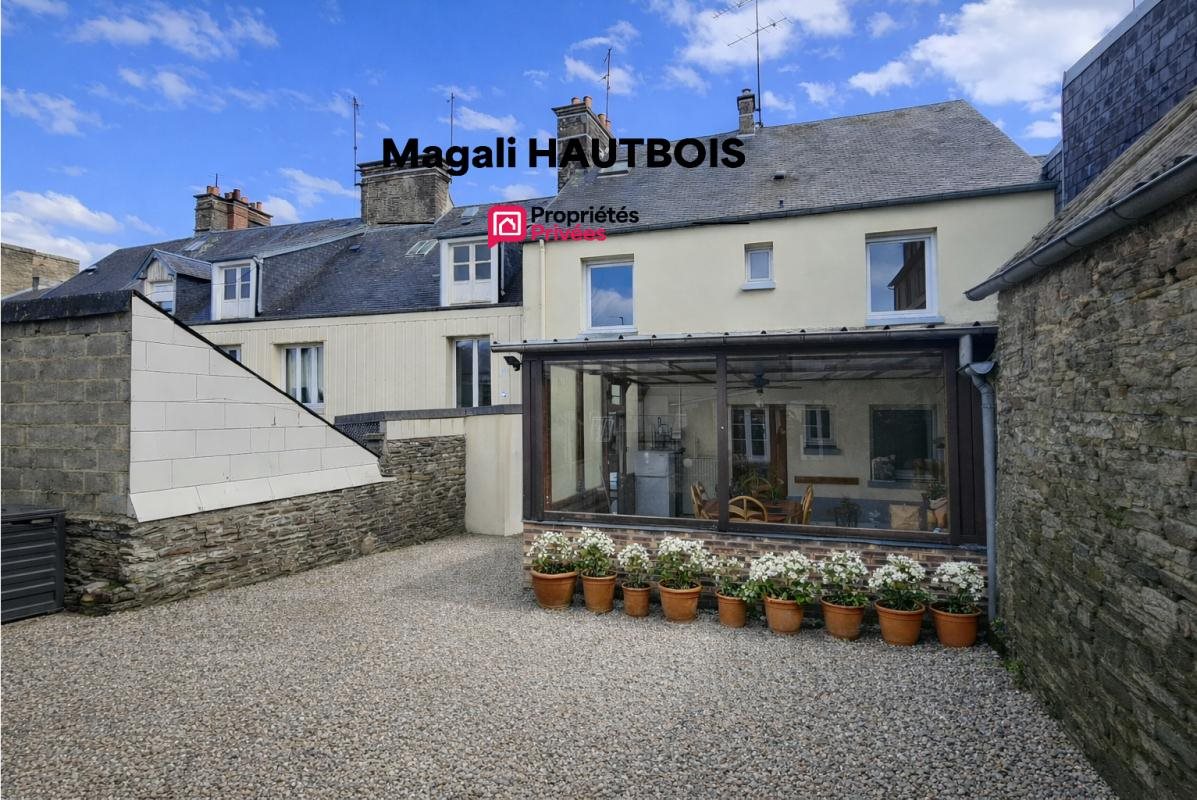 Maison à vendre, 167m², Saint-Hilaire-du-Harcouët