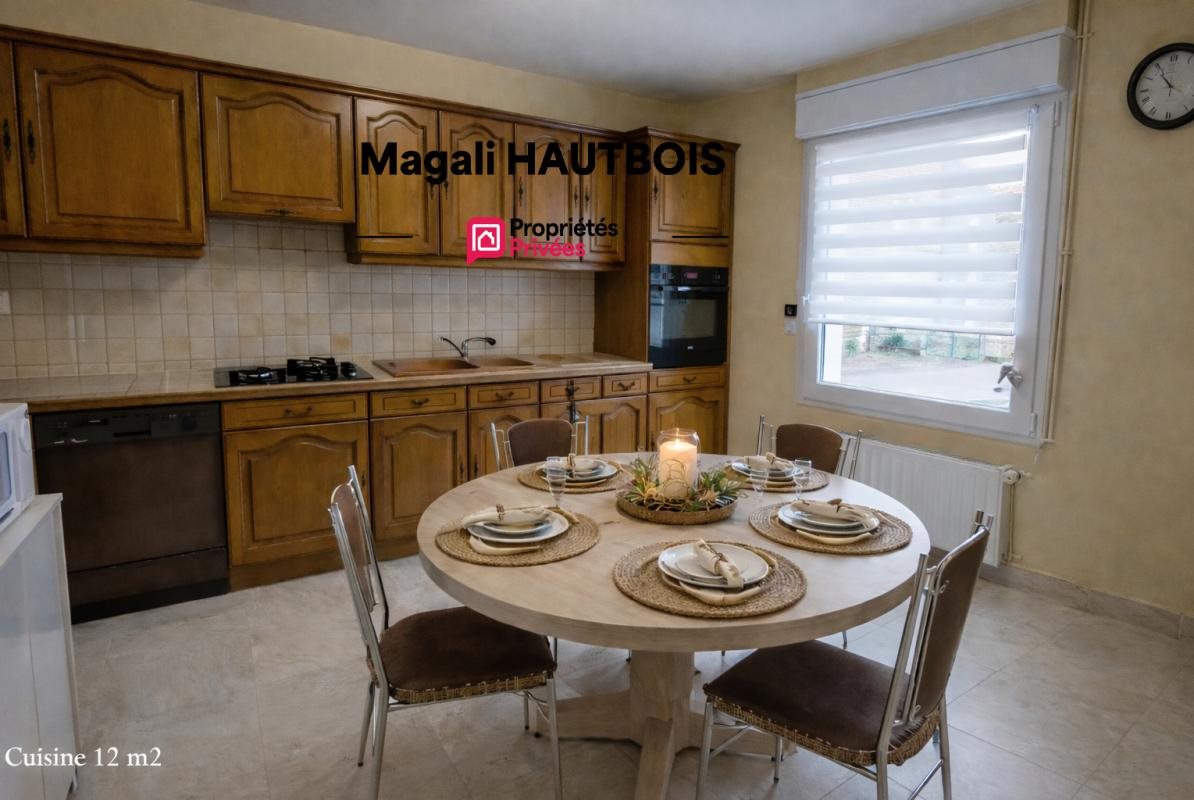 Maison à vendre, 167m², Saint-Hilaire-du-Harcouët