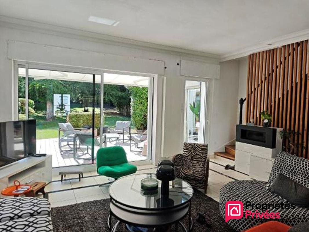 Maison à vendre, 256m², Saint-Étienne-au-Mont