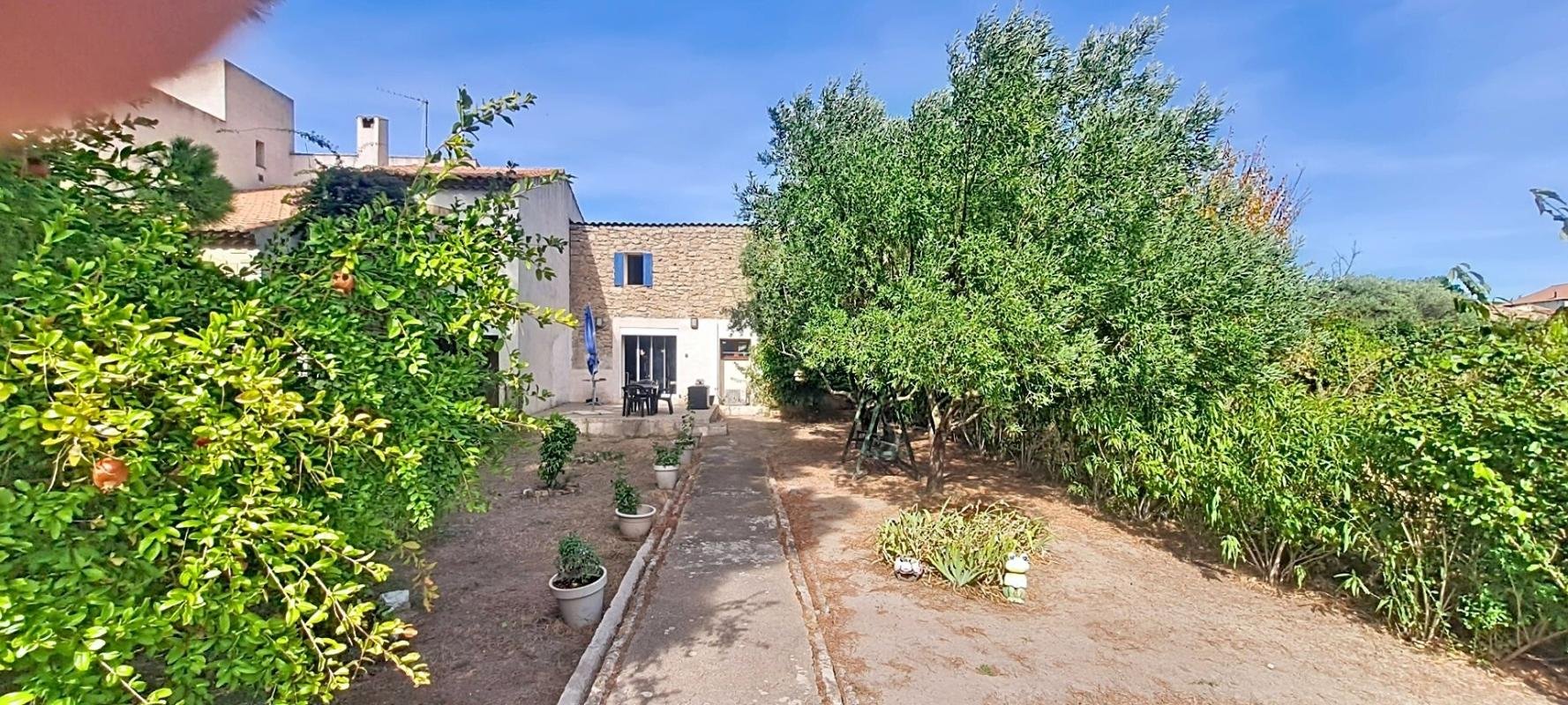 Maison à vendre, 250m², Saint-Geniès-de-Fontedit